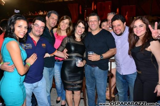 Coluna Social de OsPaparazzi acompanha aniversário de Fauez Rachid