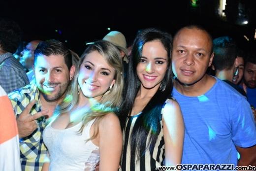 Coluna Social de OsPaparazzi acompanha aniversário de Fauez Rachid