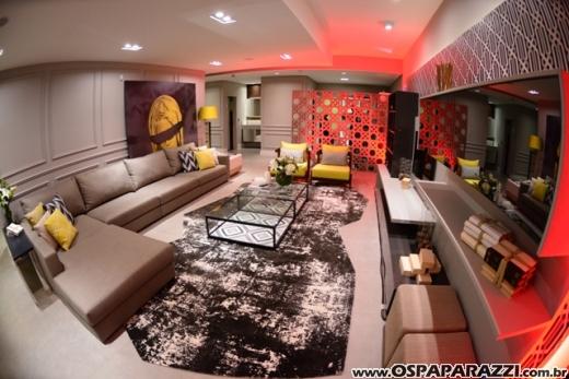 Florense reinaugura com apresentação do novo showroom