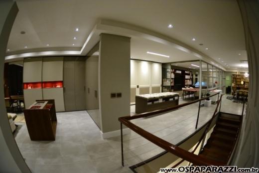 Florense reinaugura com apresentação do novo showroom