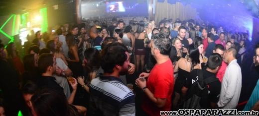 Talis e Welinton sempre voltam ao palco do espaço reservado do Guten Club