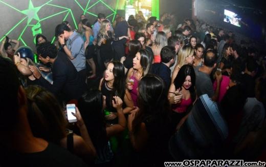 Talis e Welinton sempre voltam ao palco do espaço reservado do Guten Club