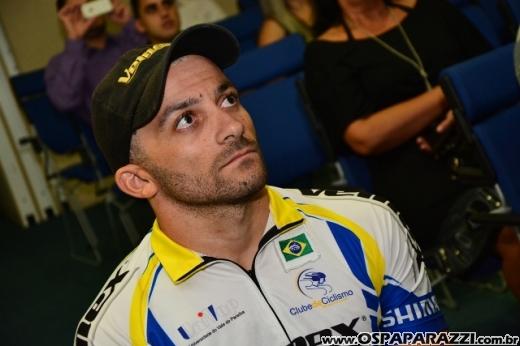 ProShock e Vemex entregam HandBike Bólido para os os campeões brasileiros
