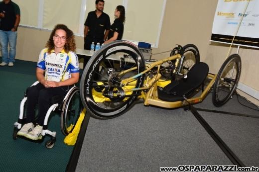 ProShock e Vemex entregam HandBike Bólido para os os campeões brasileiros