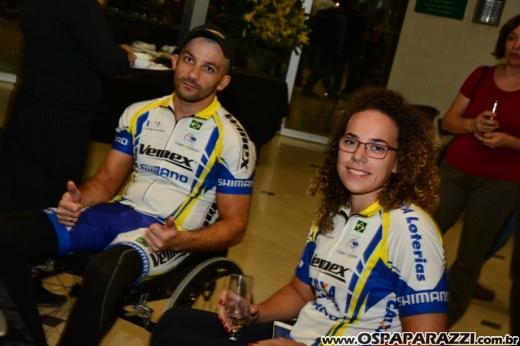 ProShock e Vemex entregam HandBike Bólido para os os campeões brasileiros