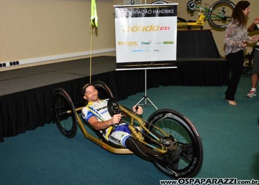 ProShock e Vemex entregam HandBike Bólido para os os campeões brasileiros