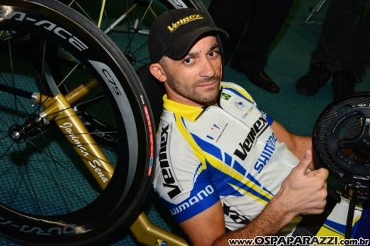 ProShock e Vemex entregam HandBike Bólido para os os campeões brasileiros