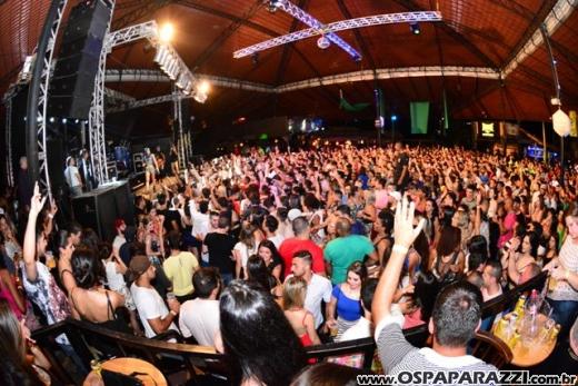 Natal da Estância Nativa Sertaneja é com Tati Zaqui