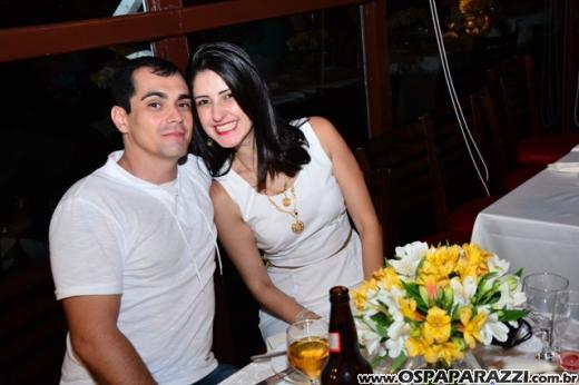 Rogerio Souza celebra a noite de réveillon com clientes e amigos do Guten Bier
