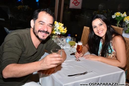 Rogerio Souza celebra a noite de réveillon com clientes e amigos do Guten Bier