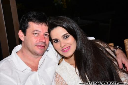 Rogerio Souza celebra a noite de réveillon com clientes e amigos do Guten Bier
