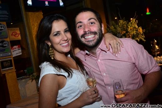 Rogerio Souza celebra a noite de réveillon com clientes e amigos do Guten Bier