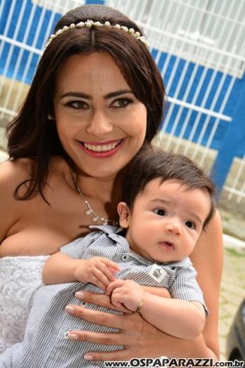 Fernanda Heringer e Junior Ferreti trocam alianças em 30 de dezembro