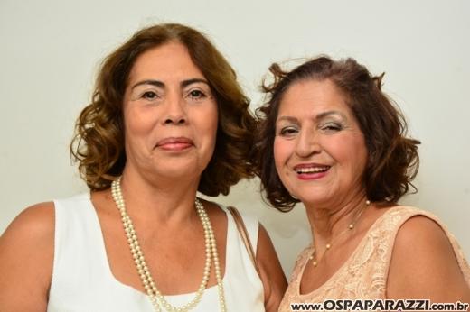 Fernanda Heringer e Junior Ferreti trocam alianças em 30 de dezembro