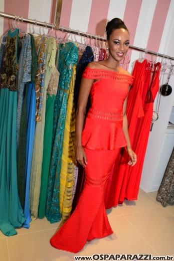 Dress4You chega em SJCampos pelas mãos da empresária Tatiane Banzati