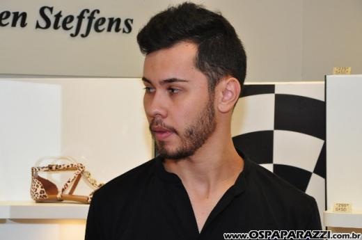 CS Club - Carmen Steffens lança coleção outono/inverno 2016