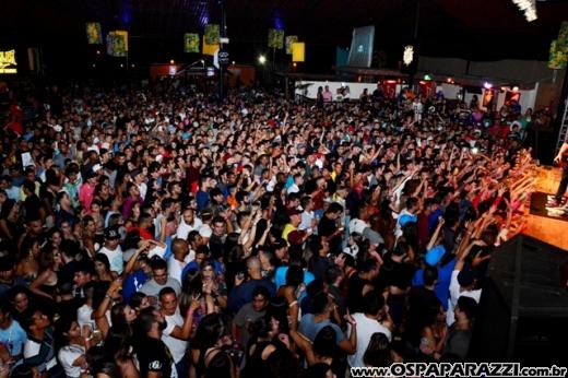 Camila e Haniel + MC Livinho são atrações da Estância Nativa Sertaneja