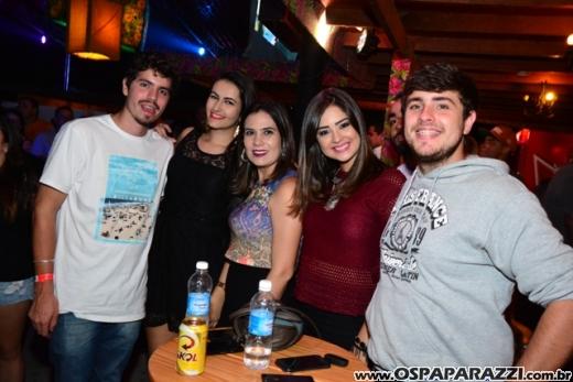 Camila e Haniel + MC Livinho são atrações da Estância Nativa Sertaneja