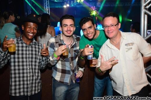 Camila e Haniel + MC Livinho são atrações da Estância Nativa Sertaneja