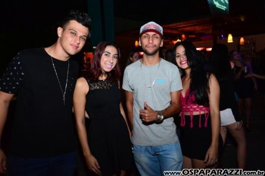 Camila e Haniel + MC Livinho são atrações da Estância Nativa Sertaneja