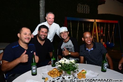 Gilberto Freitas comemora o primeiro aniversário do netinho Miguel