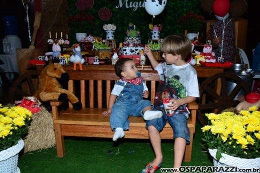 Gilberto Freitas comemora o primeiro aniversário do netinho Miguel