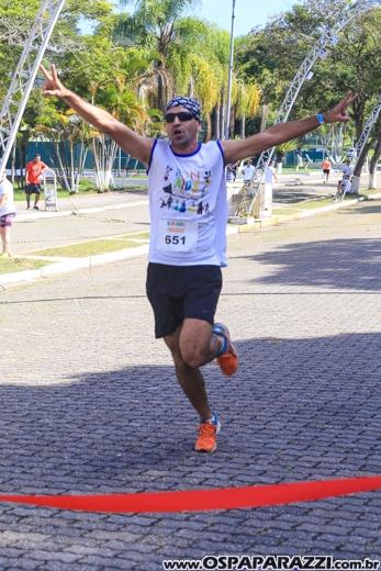 Invictus Produções de Bruno Baroni apresenta Run Kids Fantasy