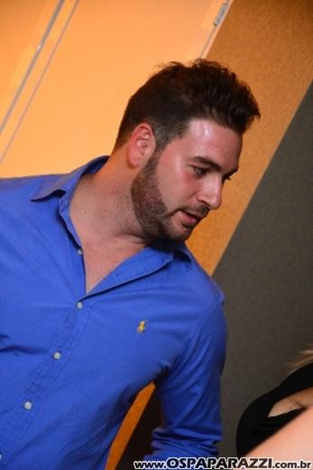 Paulo Camargo capricha na festa de aniversário no Le Palmier Restaurant