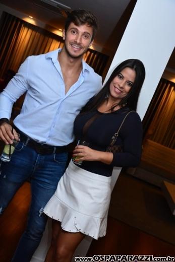 Paulo Camargo capricha na festa de aniversário no Le Palmier Restaurant