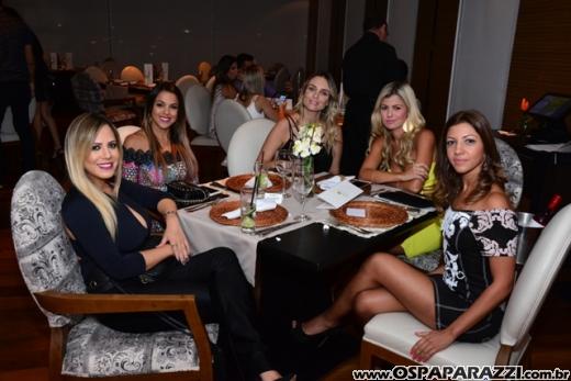 Paulo Camargo capricha na festa de aniversário no Le Palmier Restaurant