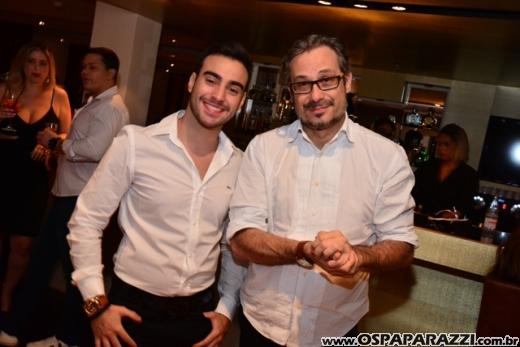 Paulo Camargo capricha na festa de aniversário no Le Palmier Restaurant