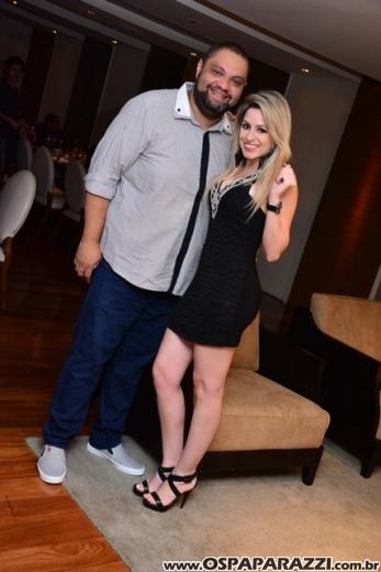Paulo Camargo capricha na festa de aniversário no Le Palmier Restaurant