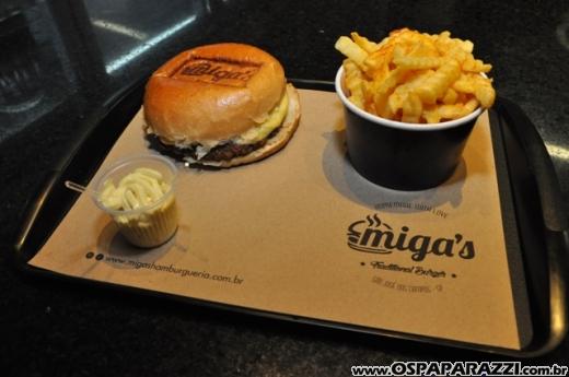 Migas Hamburgueria recebe a imprensa para uma noite de enogastronômia