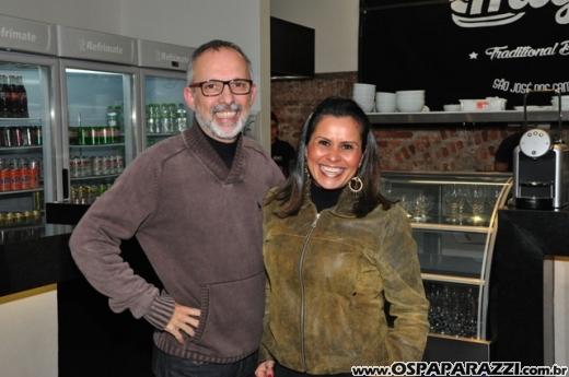 Migas Hamburgueria recebe a imprensa para uma noite de enogastronômia