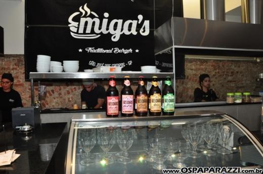 Migas Hamburgueria recebe a imprensa para uma noite de enogastronômia