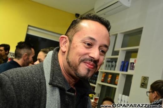 Pierre Carvalho inaugura Mani Capelli Studio de Beleza no Vila Ema