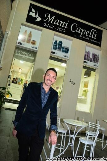 Pierre Carvalho inaugura Mani Capelli Studio de Beleza no Vila Ema