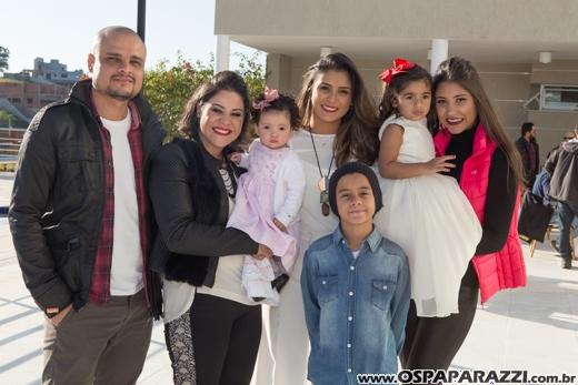 Heleninha Aoki recebe visita da Princesa Branca de Neve nos seus 3 anos