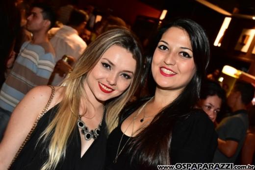 Macau Show Bar chega com tudo e já tem Festa Black e White para este sábado