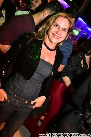 Macau Show Bar chega com tudo e já tem Festa Black e White para este sábado