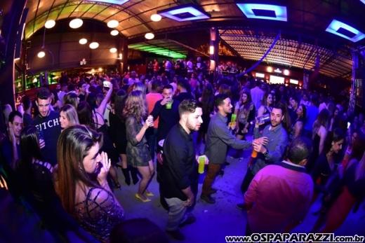 Macau Show Bar chega com tudo e já tem Festa Black e White para este sábado