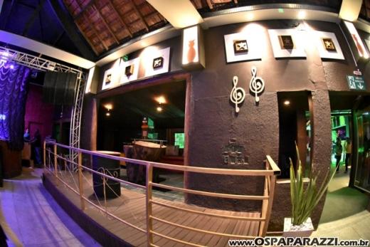 Macau Show Bar chega com tudo e já tem Festa Black e White para este sábado