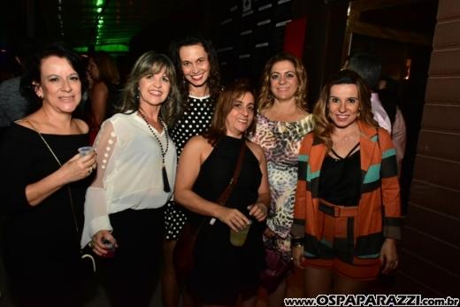 Macau Show Bar chega com tudo e já tem Festa Black e White para este sábado