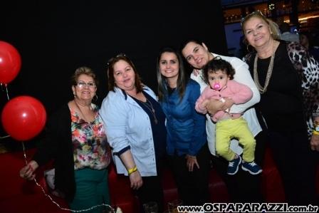 Caio Vila Nova comemora com musica os 04 anos de Boliche Yex Food and Fun