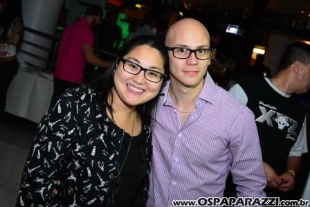Caio Vila Nova comemora com musica os 04 anos de Boliche Yex Food and Fun