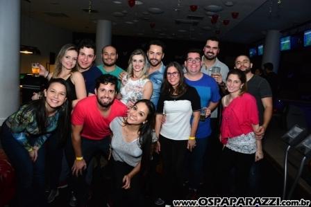 Caio Vila Nova comemora com musica os 04 anos de Boliche Yex Food and Fun