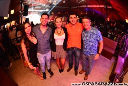 Os Donos do Sertanejo com o trio Os Marvados é só na Estância Nativa