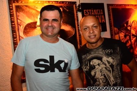 Os Donos do Sertanejo com o trio Os Marvados é só na Estância Nativa