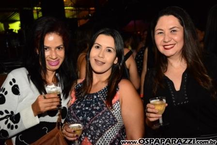 Os Donos do Sertanejo com o trio Os Marvados é só na Estância Nativa