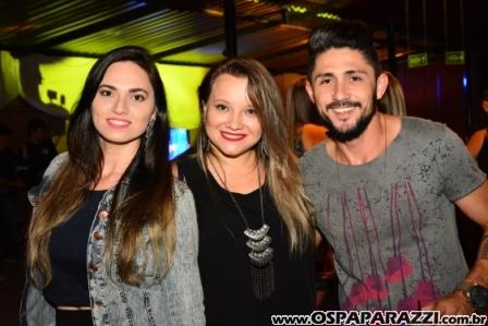 Os Donos do Sertanejo com o trio Os Marvados é só na Estância Nativa